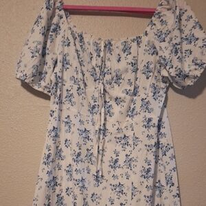 Floral Blue and White Women's Top